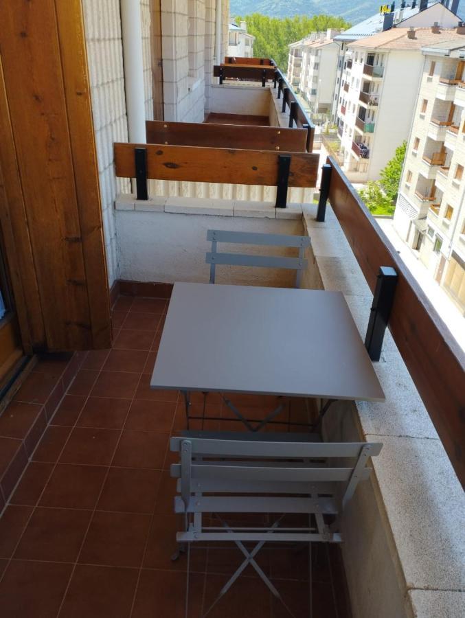 Tierra De Biescas Apartment Jaca Exterior photo
